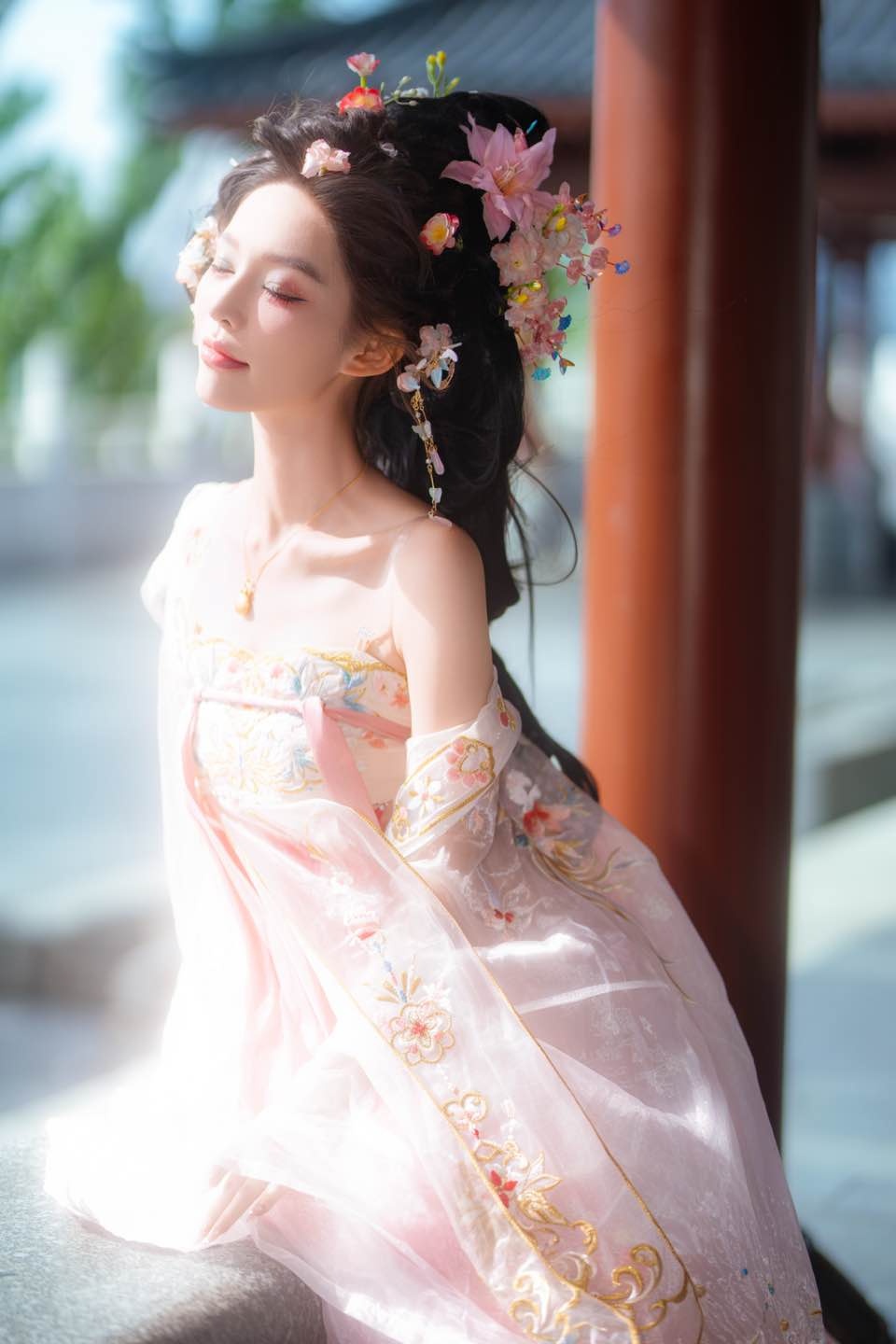 见人间 眼无是非 望岁月 心有玫瑰